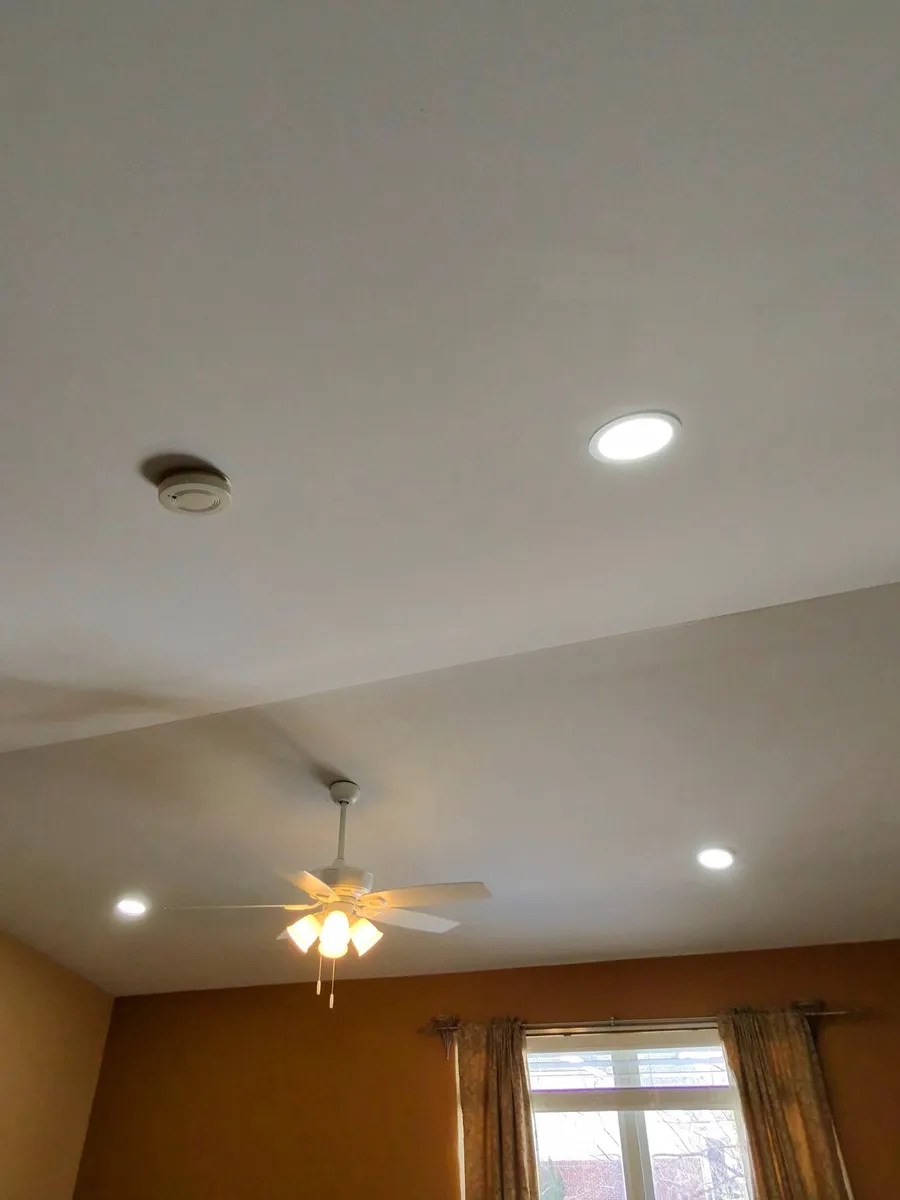 Recessed lights + ceiling fan (photo 2 of 2)